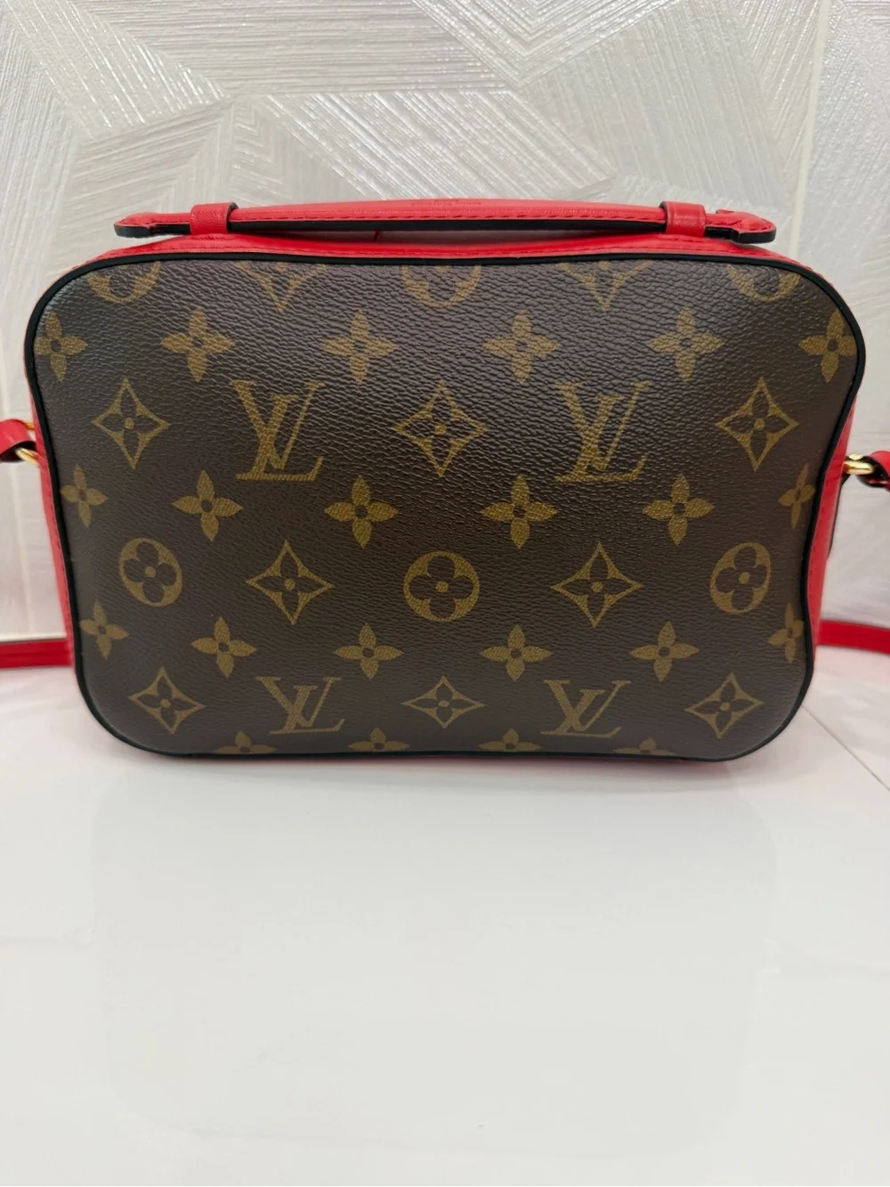 Authentic Louis Vuitton LV Saintonge Monogram Crossbody Handbag - Incl Dustbag